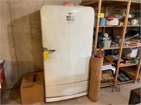 GM Frigidaire Refrigerator