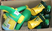 2 Box lots-NEW 5 Miracle Gro Sprayers and 4 cans