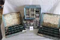 4 METAL ORGANIZERS WITH CONTENTS