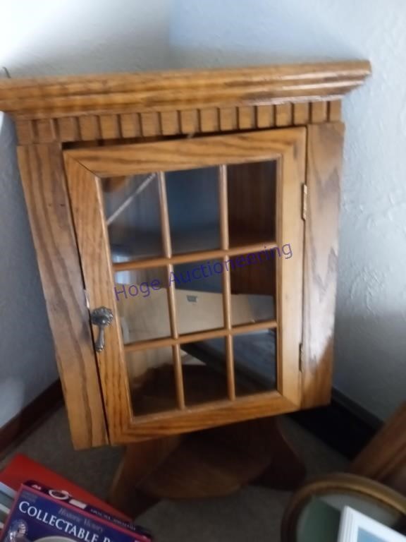 CORNER WOOD HANGING CABINET W/ DOOR,