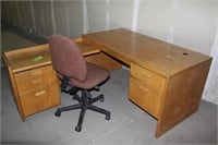 L-Shaped Wood Desk w/Chair, Approx 60"x 72"x 29"