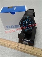 New men's Casio wristwatch water-resistant watch