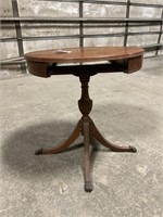 VTG Wood Parlor Table w/Claw Feet