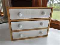 Small Chest of Drawers / Jewelry Box