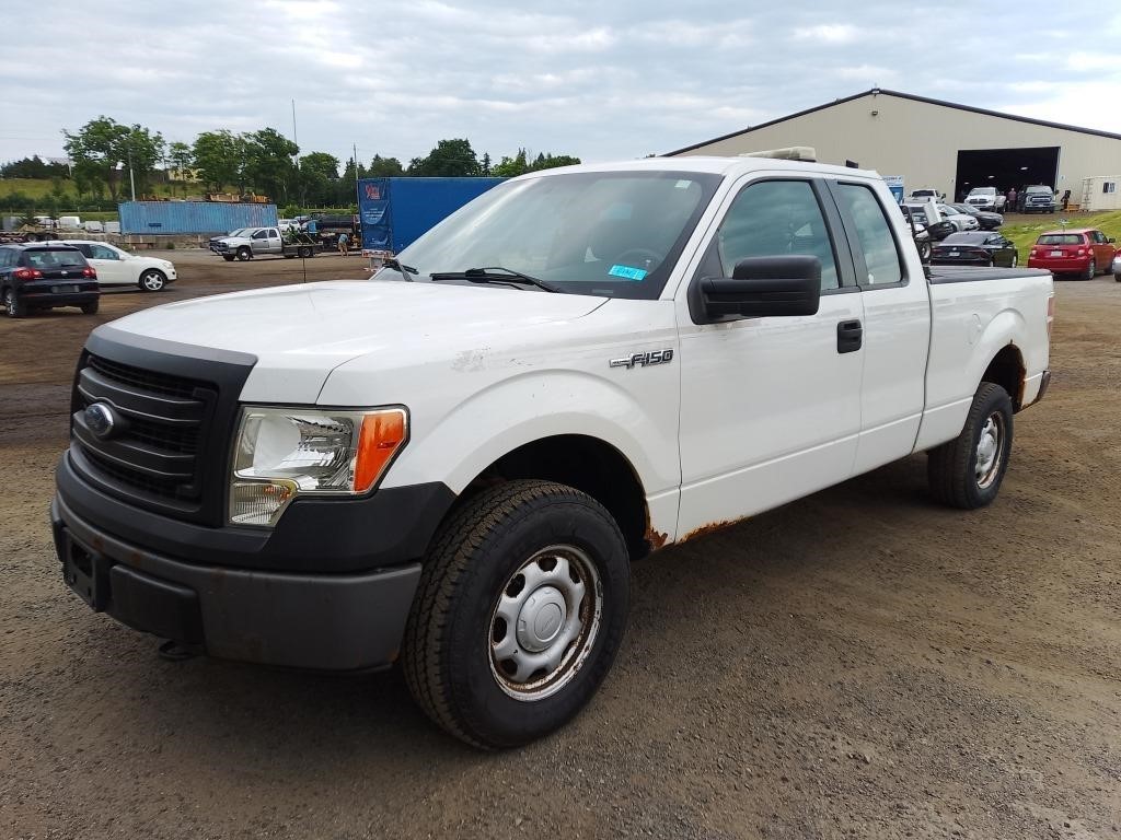 2013 Ford F150 XL Pickup Truck