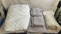 King size frauquilnights sheets/blanket/pillow