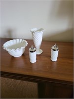 4 piece Milk glass lot