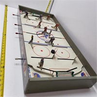 Hockey Master magnetic puck hockey game