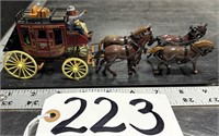 Matchbox Wells Fargo 4 Horse Stage Coach