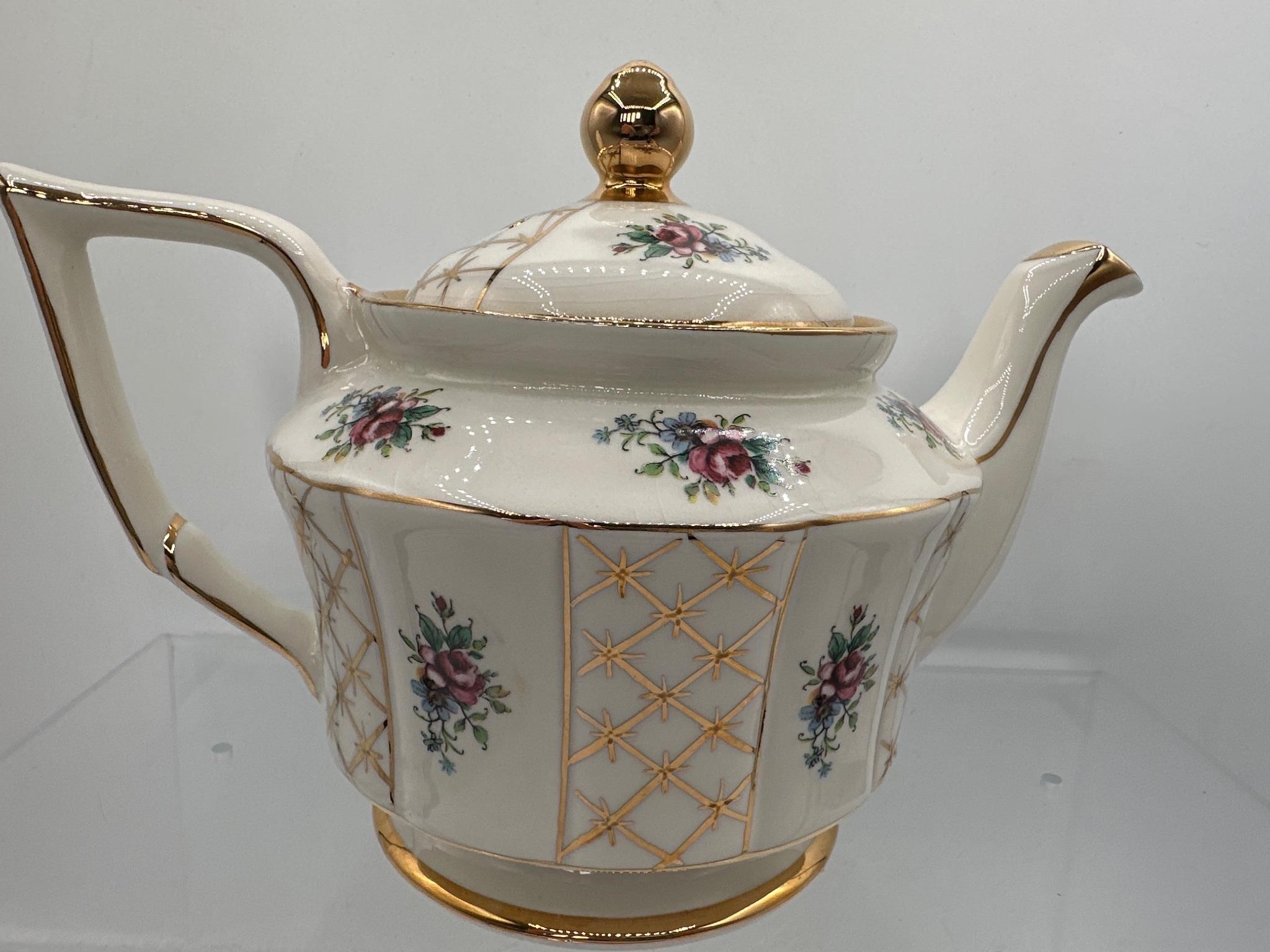 Arthur wood England tea pot