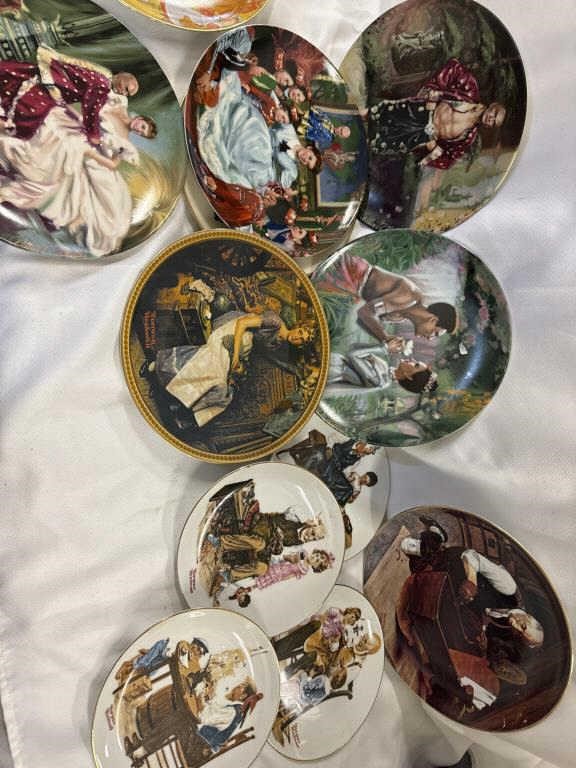 Lot of collector Norman Rockwell and movie themed