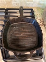 Lodge Cast Iron 10.5" Square Grill Pan