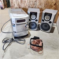 Sony CD & MP3 System w Speakers