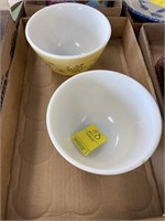 PYREX SMALLER BOWLS / 750ML