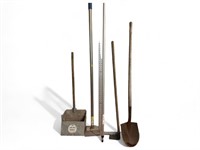 Galvanized Metal Dust Pan, shovel, scrapper and