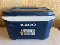 IGLOO 60 QT WHEELED COOLER 4 DAY ICE RETENTION