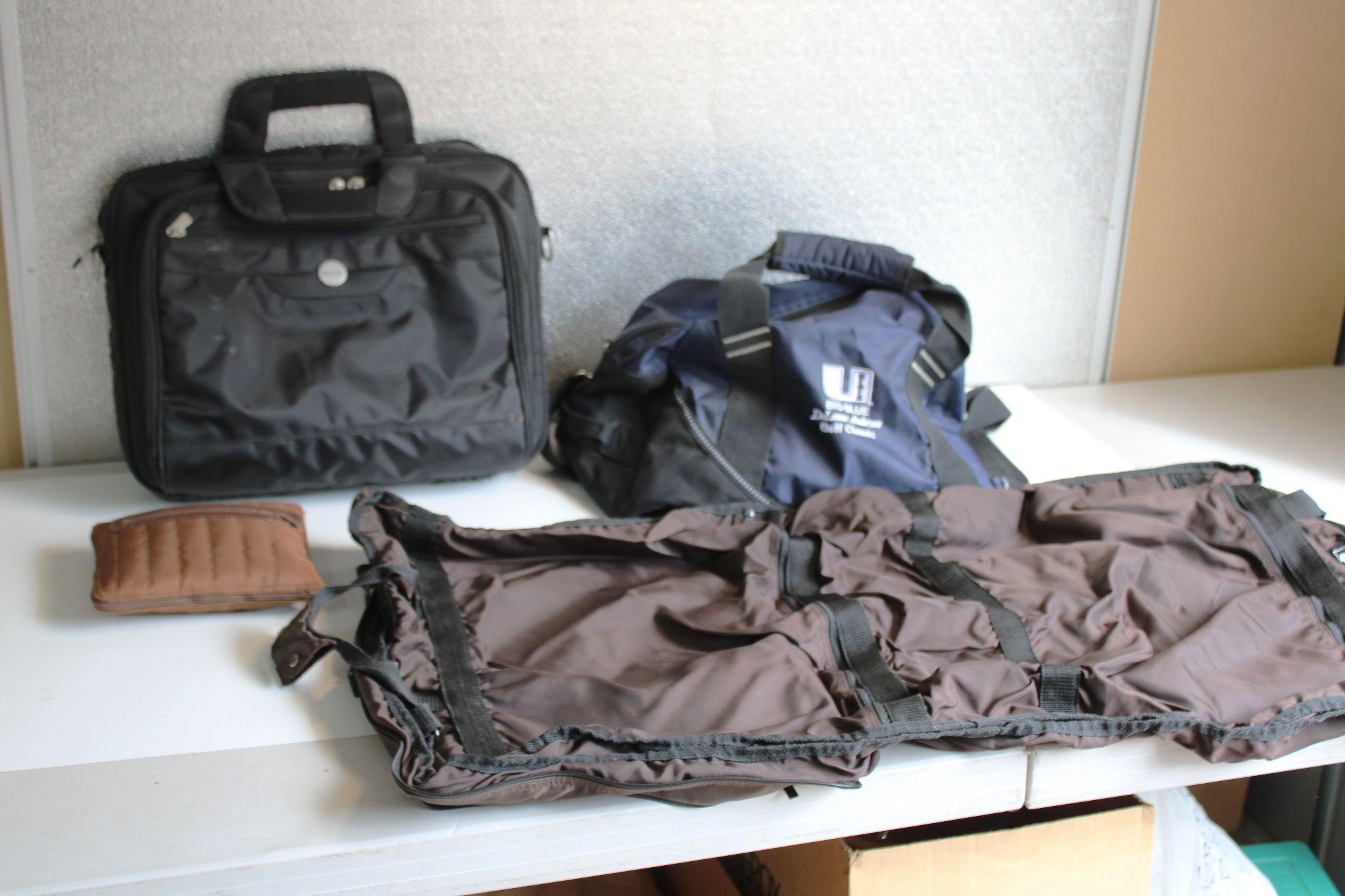 Lap Top & Carry Bags Lot
