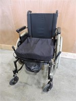 QUICKIE LXI-003946 WHEELCHAIR