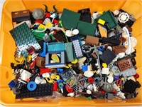 ASSORTMENT OF VARIOUS LEGO