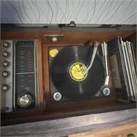 Admiral Vintage Record Player - CALGARY