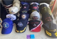 W - MIXED LOT OF HATS (G226)