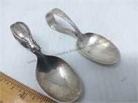 2 Sterling baby or child's spoons 43.9G