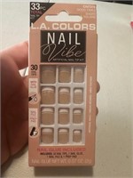 LA Colors Nail Vibe Fake Nail Tip Kit FRENCH 33pc