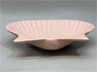 Retro 1960s Lg Pink Shell Footed Pottery Bowl