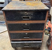 Lyon Rolling Metal Tool Box