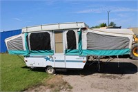 STARCRAFT STARFLYER 1021 10' POP UP CAMPER