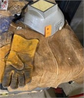 Welding apron gloves and face guard