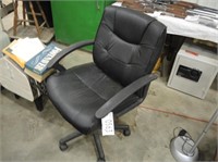 Black Adjustable Office Chair