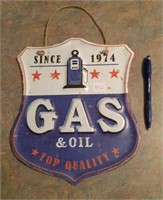 METAL COLLECTIBLE HANGING SIGN
