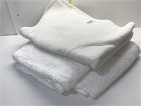 WHITE BATH TOWEL ALLURE LUXE