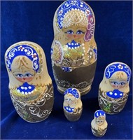 Hand Painted Russian Nesting Doll lot of 5