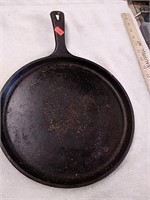 10 inch Lodge cast iron round griddle