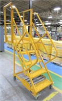 TRI-ARC PORTABLE AIRCRAFT LADDER 5'