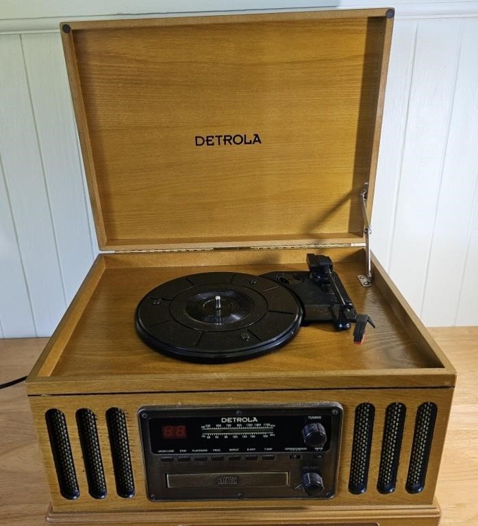 Detrola vintage LP/CD/Cassette player