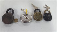 4 VINTAGE LOCKS & KEYS