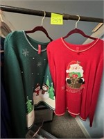 Christmas sweaters & sweatshirts