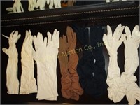 5 prs of Ladies Evening Gloves