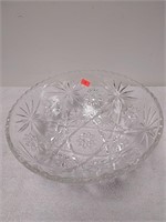 Clear cut glass serving Bowl