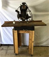 BD) VINTAGE CRAFTSMAN RADIAL ARM SAW & WOOD STAND-