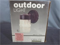 Outdoor Light - Like New Condition