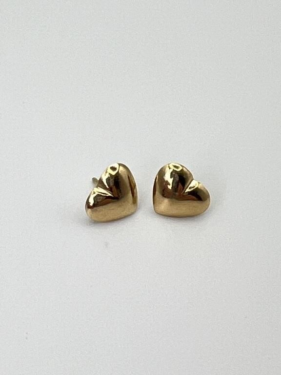 14K Gold pair of Heart Shaped Earrings