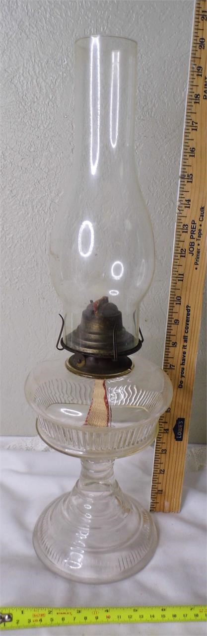 Vtg Glass Oil Lamp