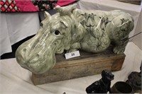 LARGE CERAMIC HIPPO