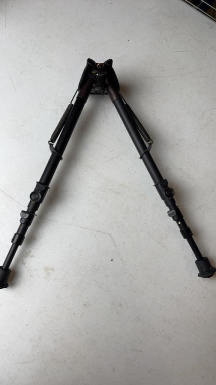 Rifle Stand Prone to 30”, quick retractable legs