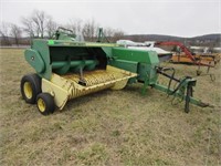 John Deere 328 Square Haybaler