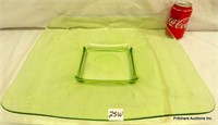 Excellent Green 16" Square Glass Center Dish